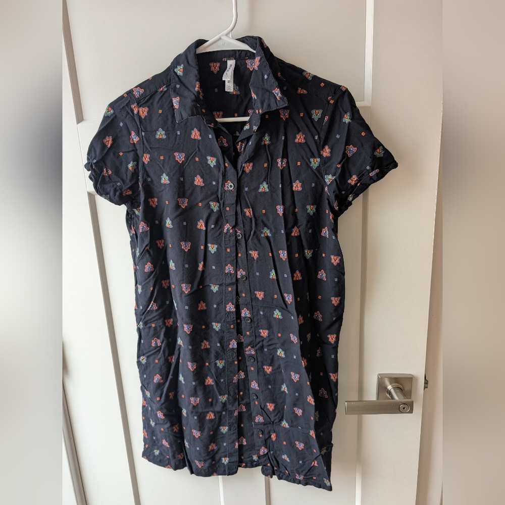 RVCA Button-Up Short Sleeve Dress with Small Multicolor Motif